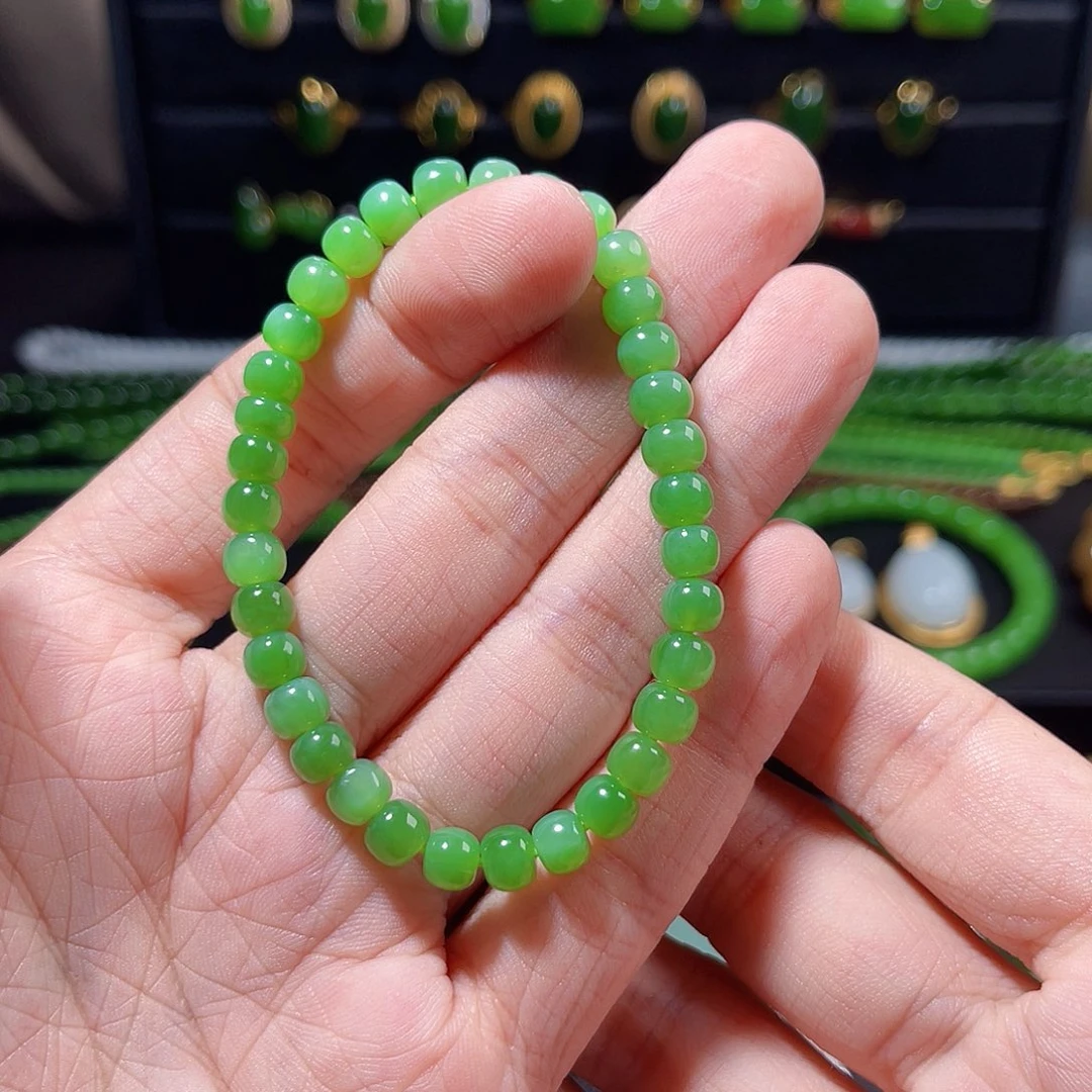 和田玉未镶嵌颈饰粉绿手串卡6