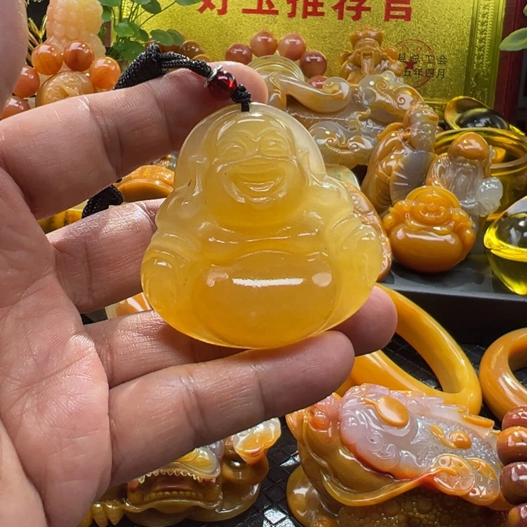 石英质玉未镶嵌颈饰