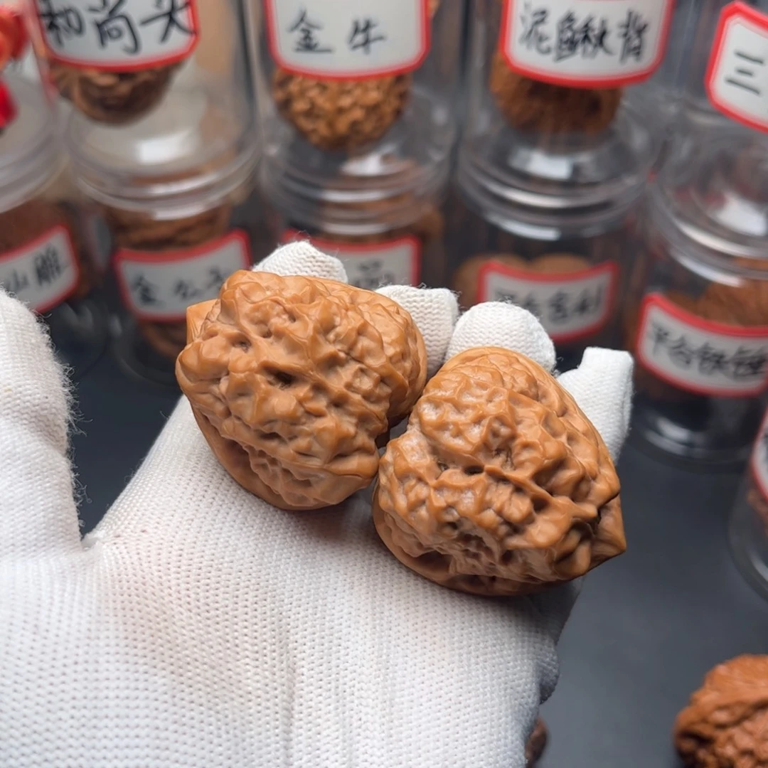 把件文玩核桃三角蛤蟆头