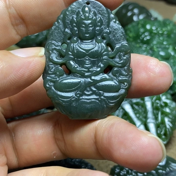 颈饰未镶嵌和田玉