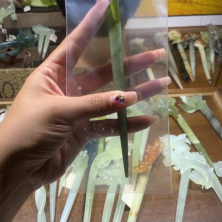 不***去蛇纹石玉合金发饰
