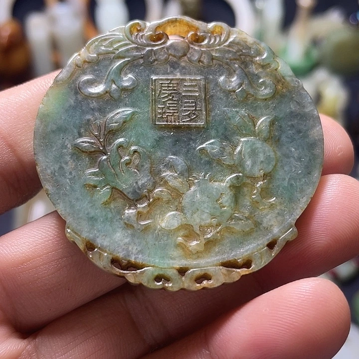 白***任和田玉（糖玉）未镶嵌颈饰