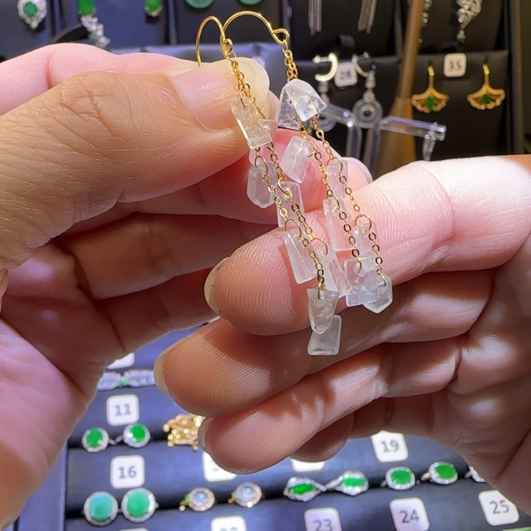 颈饰18K金镶嵌翡翠耳环