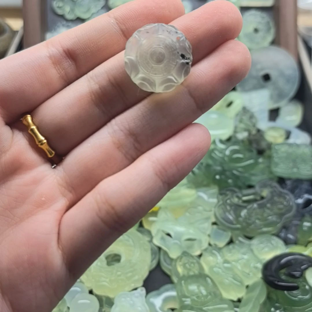 蛇纹石玉合金颈饰