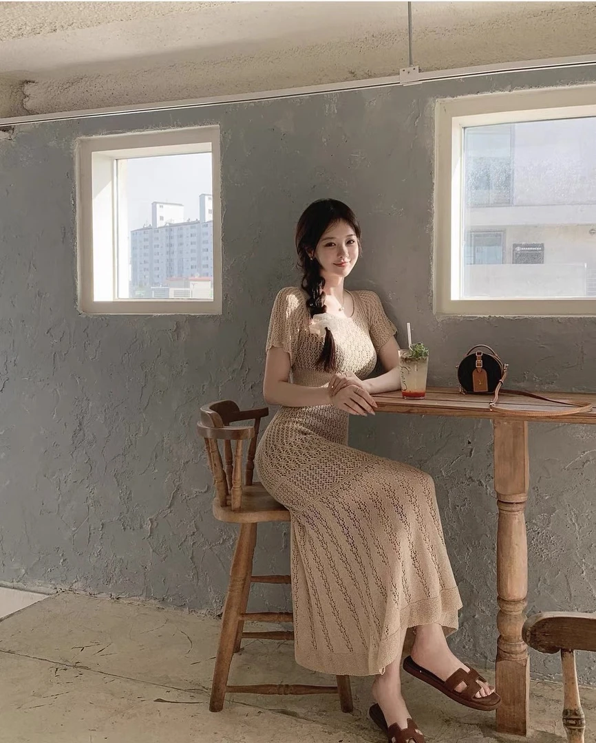 <<No退NO换>>复古钩花修身显瘦镂空针织包臀鱼尾裙连衣裙