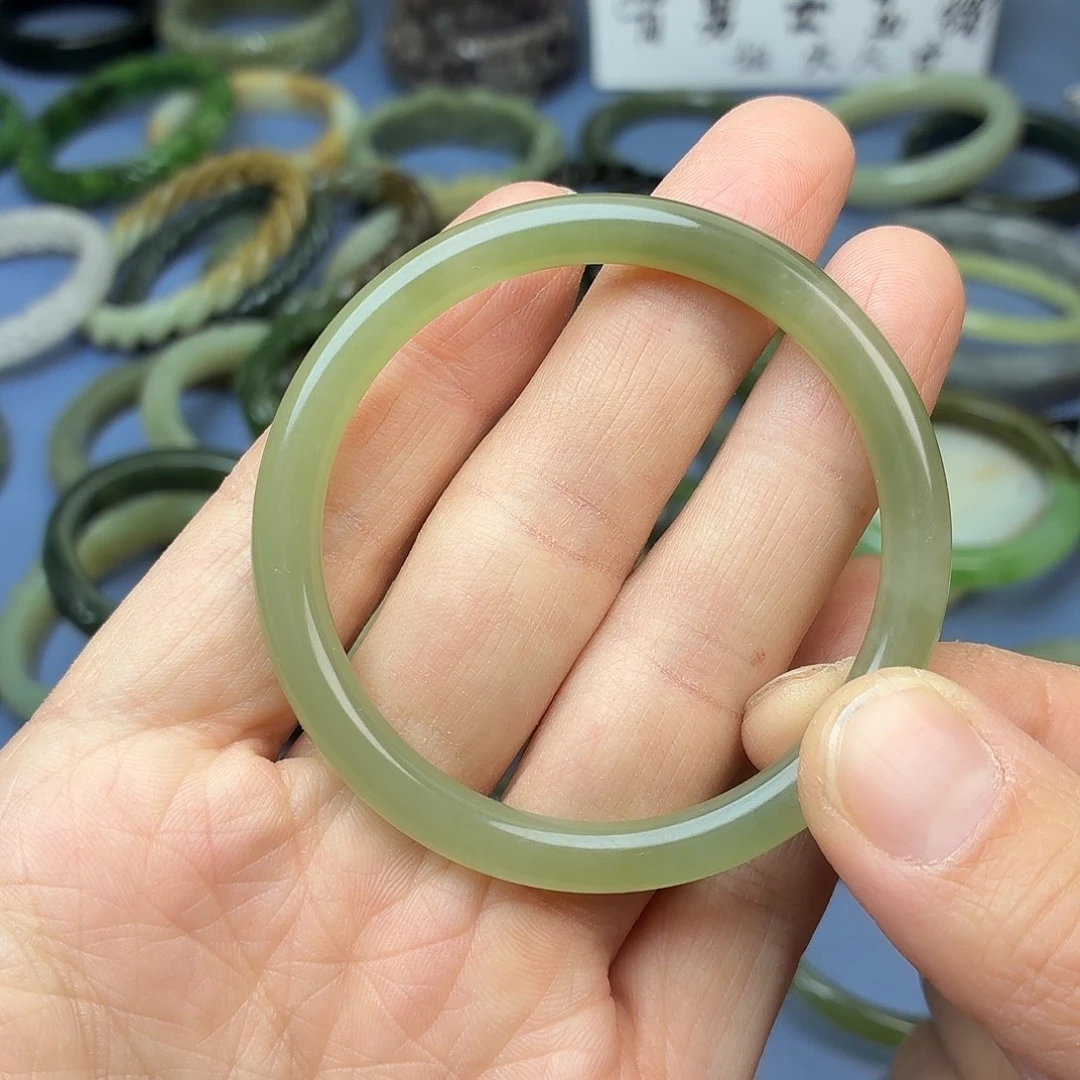和田玉（青白玉）未镶嵌手镯012，圈口52.8mm
