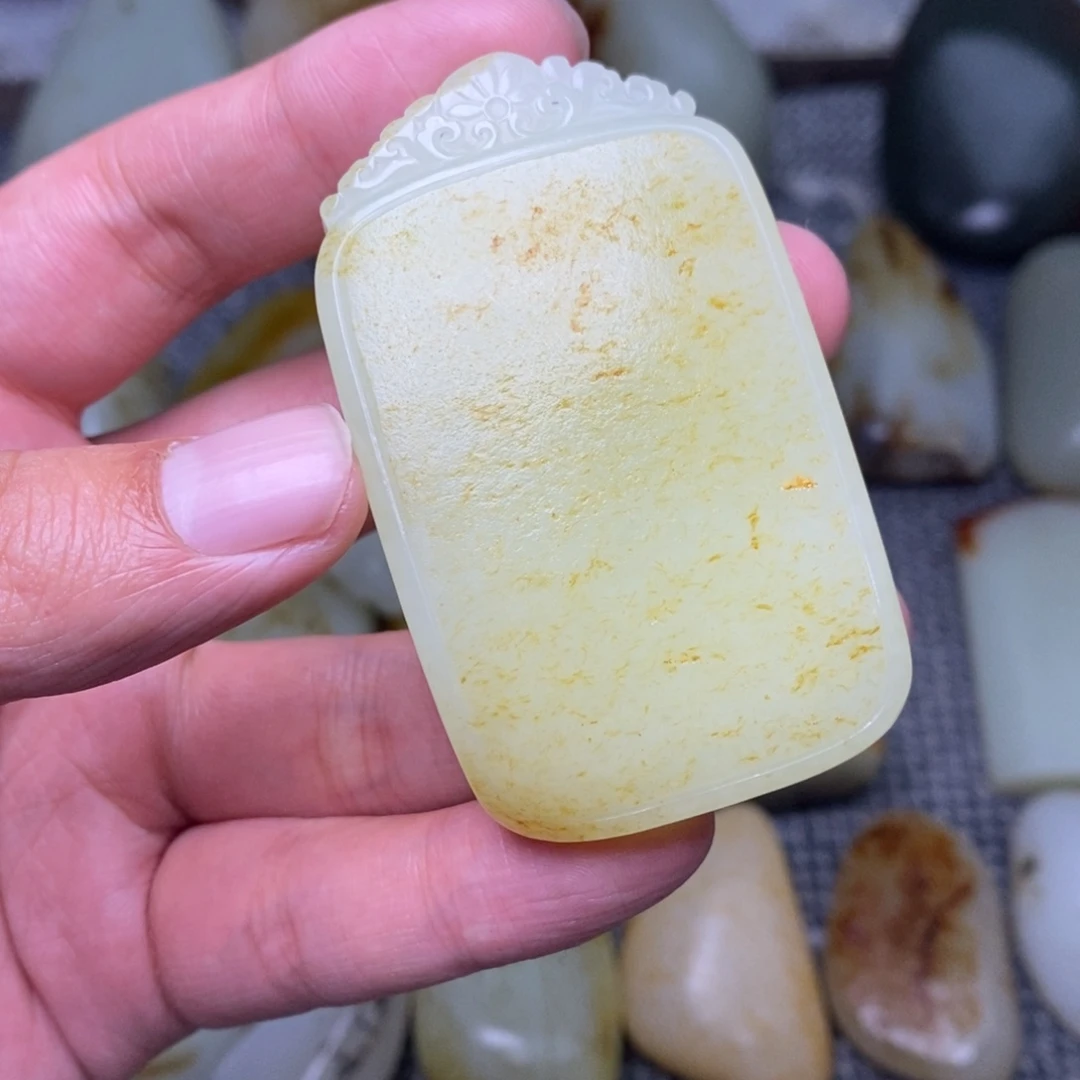 依***业未镶嵌挂件定制和田玉