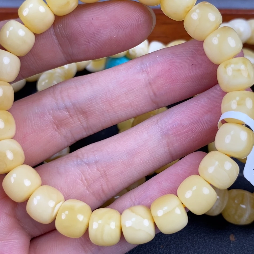 琥珀未镶嵌珠宝奇石19