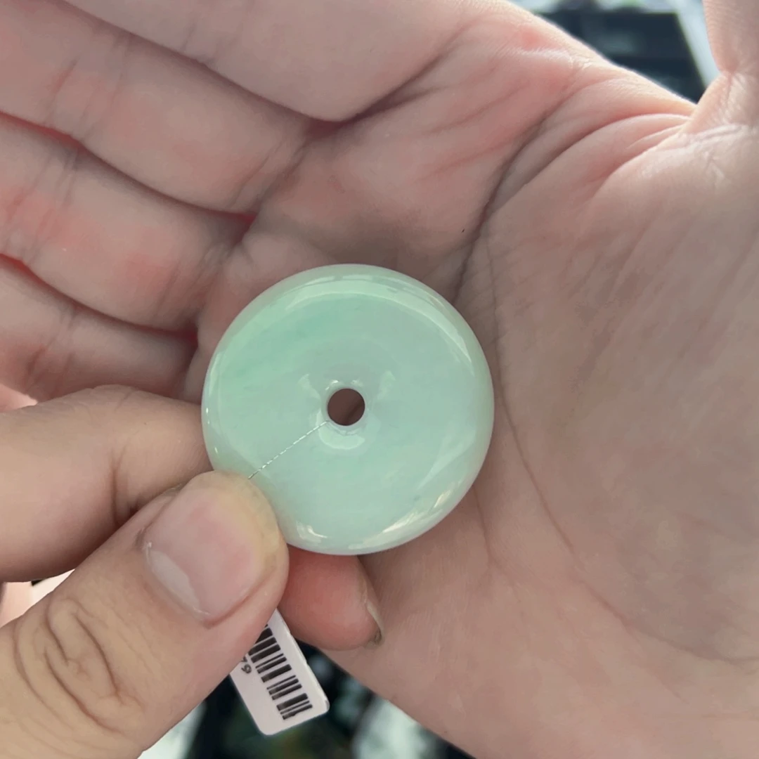 翡翠未镶嵌颈饰挂件