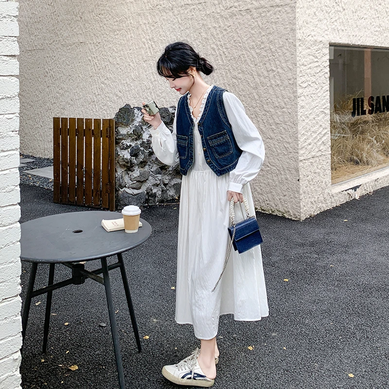 牛仔马甲白色衬衫式连衣裙两件套2025春高级感今年流行的漂亮套装