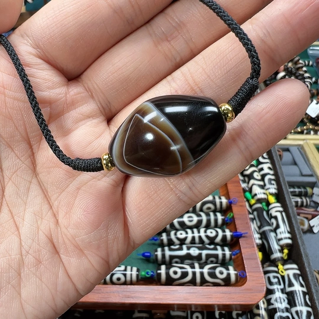 玛瑙/玉髓未镶嵌珠宝半成品蚕丝玛瑙达洛