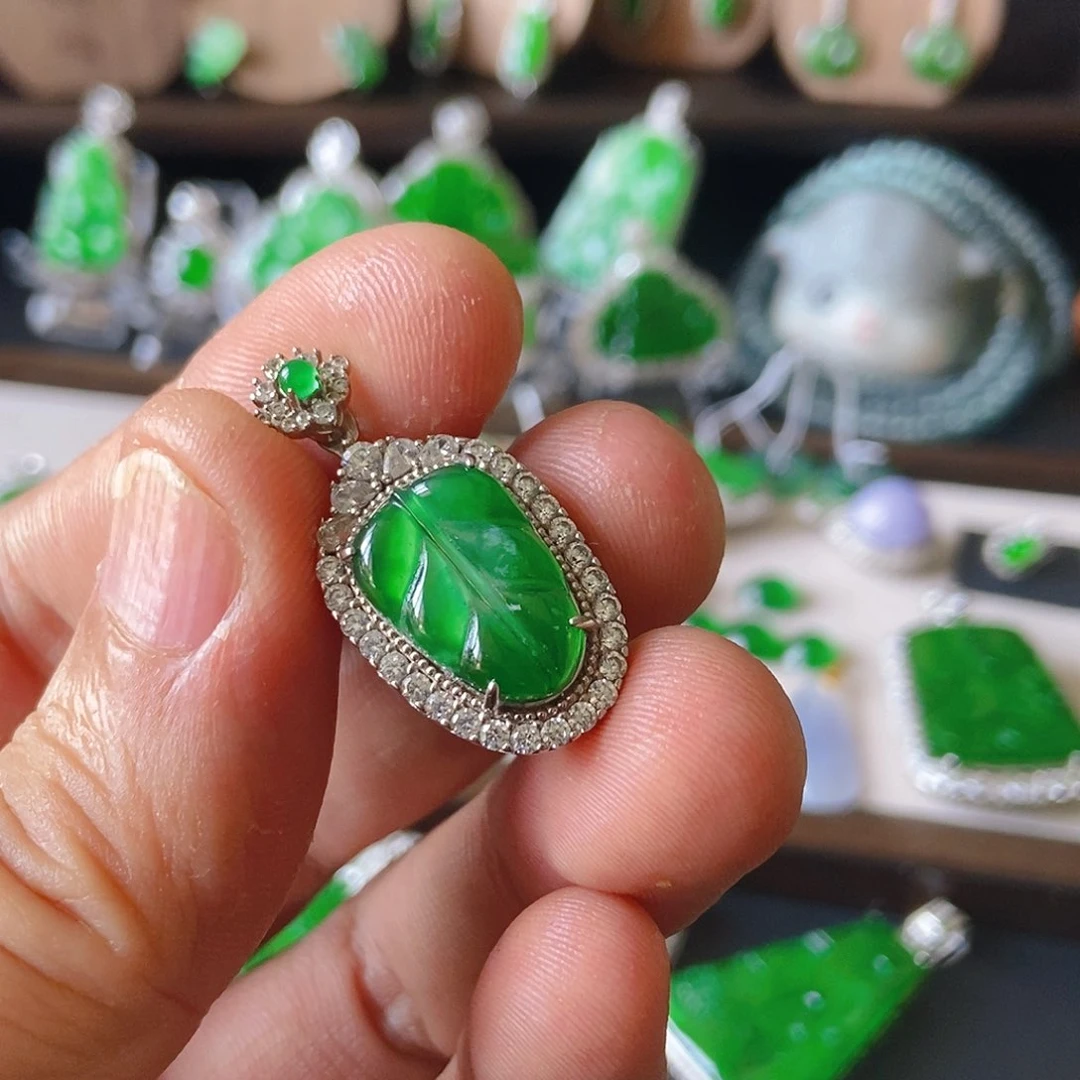 翡翠银S925镶嵌吊坠(不含链)700吊坠