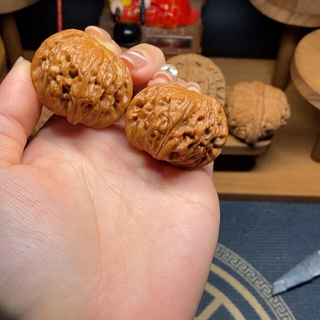 文玩核桃吊坠蝴蝶磨39全