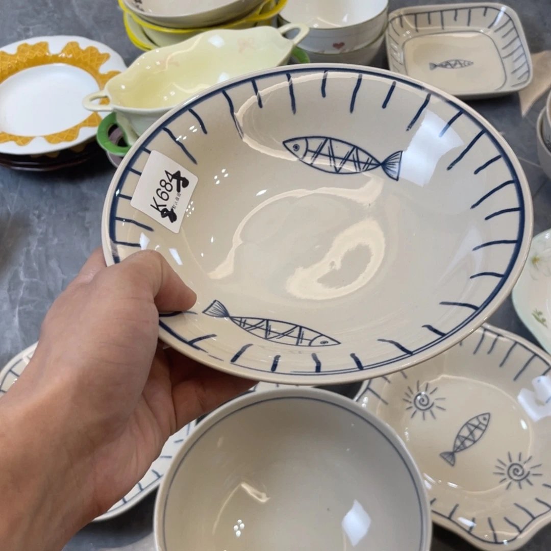 陶瓷微瑕餐具介意勿拍，满18飞！