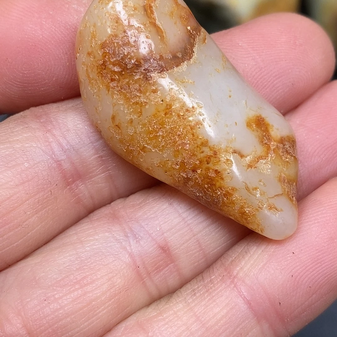 和田玉未镶嵌珠宝奇石