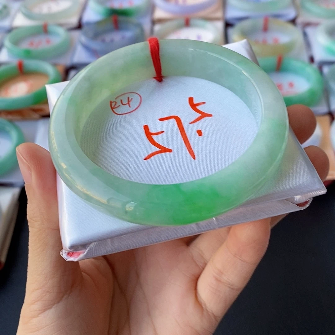 翡翠手镯未镶嵌24号