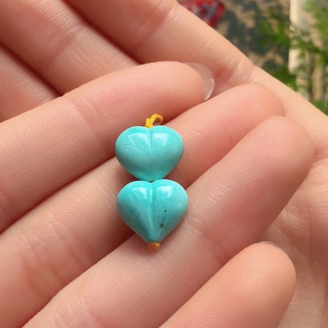 绿松石未镶嵌颈饰