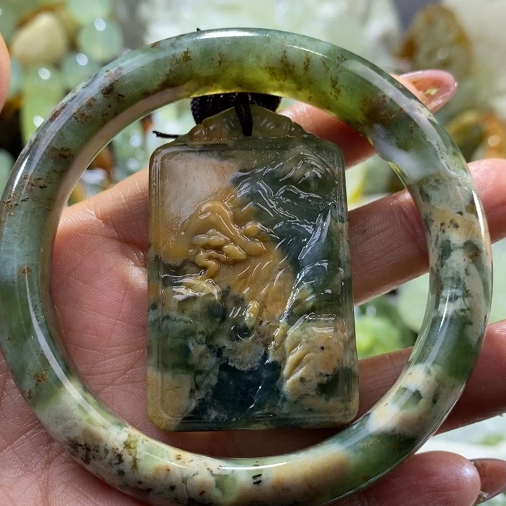 岫玉未镶嵌岫玉一套