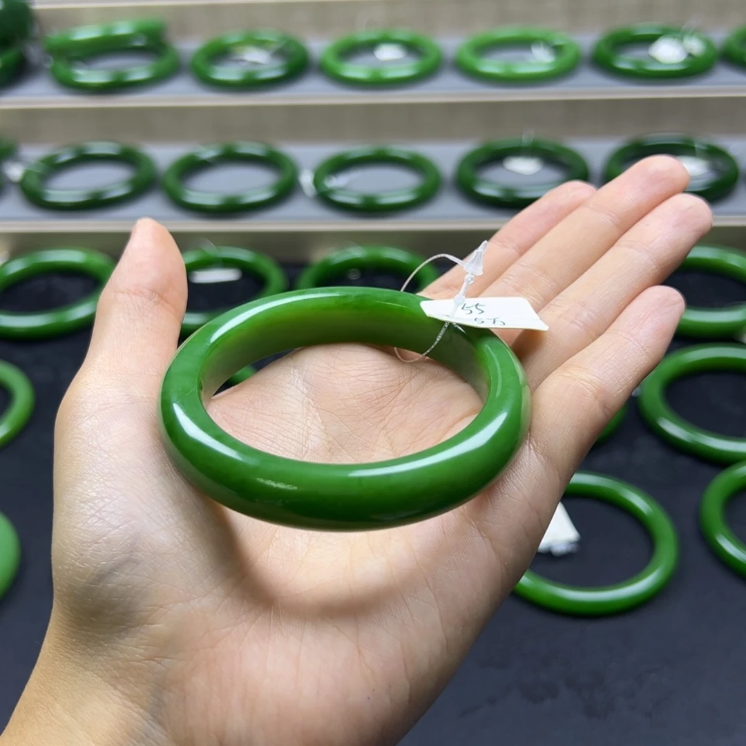 和田玉（碧玉）未镶嵌手镯碧玉高色艳底浓阳绿无黑藏品巨干净55