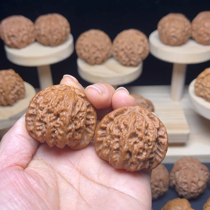 落***悔吊坠文玩核桃40白狮子