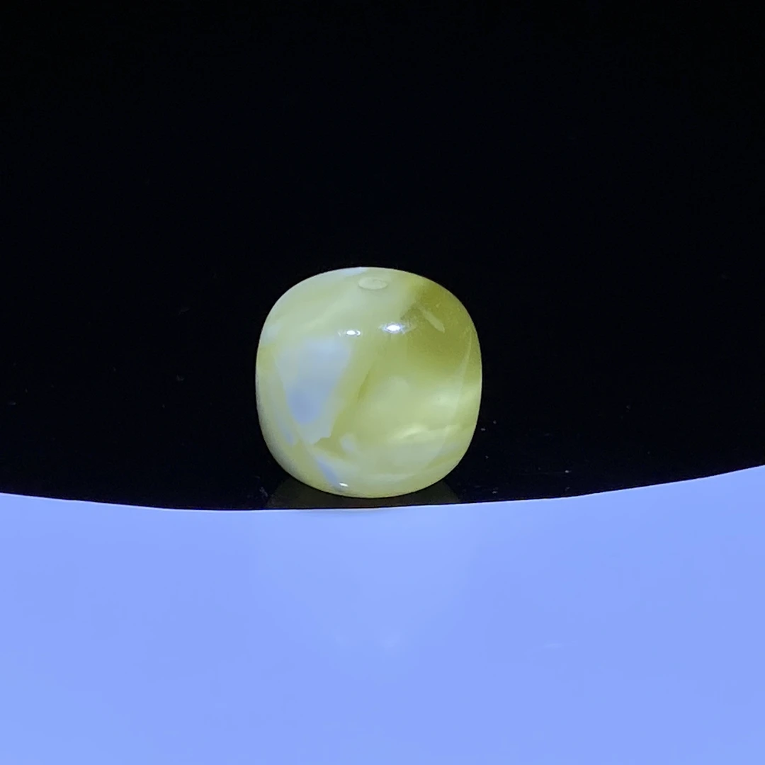 琥珀蜜蜡瓷白妖花溶洞老型单珠12.3mm