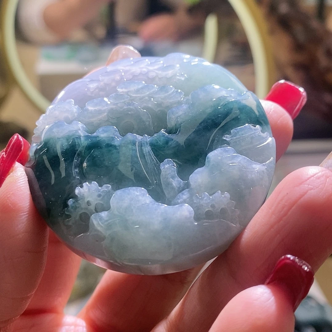 【闪购商品】翡翠颈饰未镶嵌山水