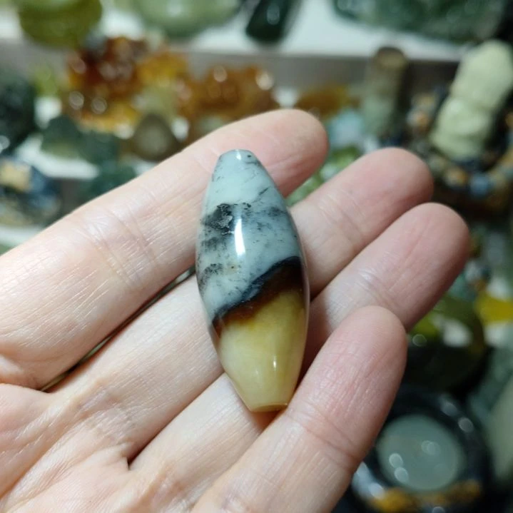 岫玉未镶嵌挂坠款式