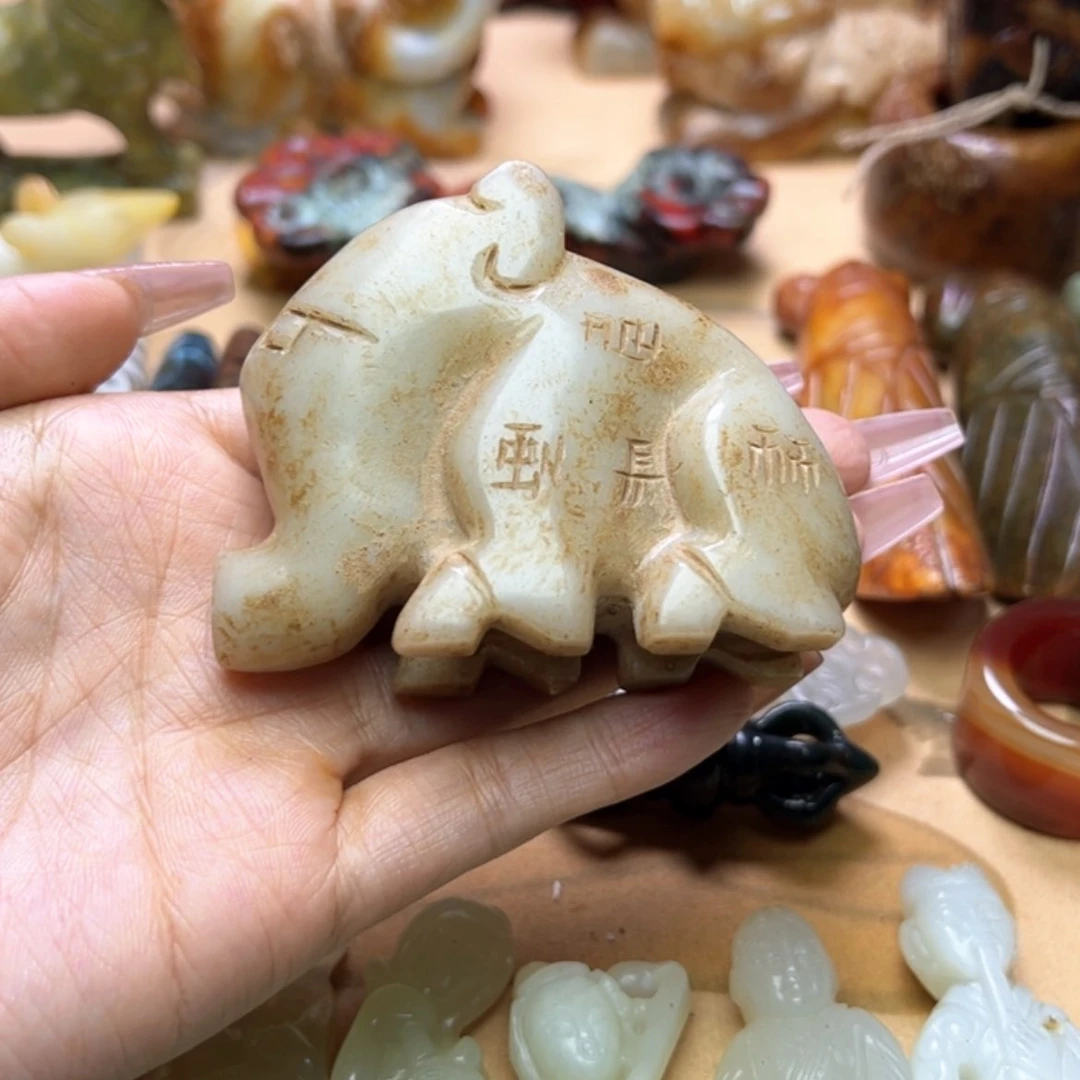 【闪购商品】蛇纹石玉颈饰未镶嵌