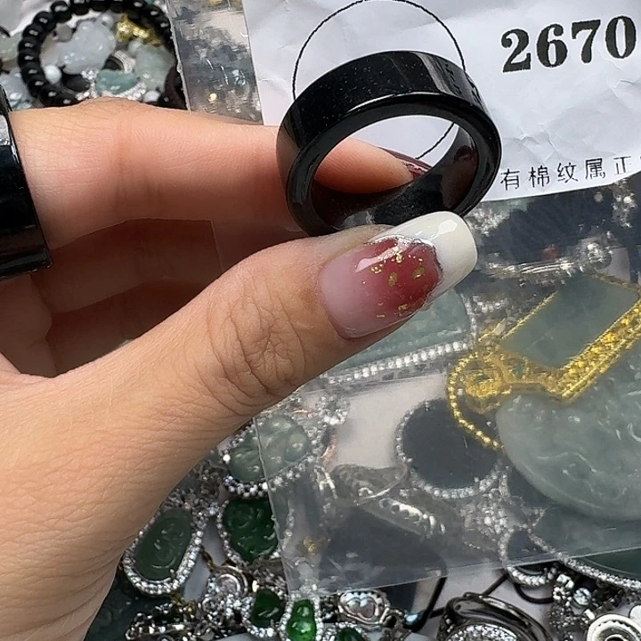 翡翠颈饰未镶嵌翡翠吊坠