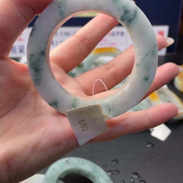 【闪购商品】未镶嵌翡翠定制翡翠