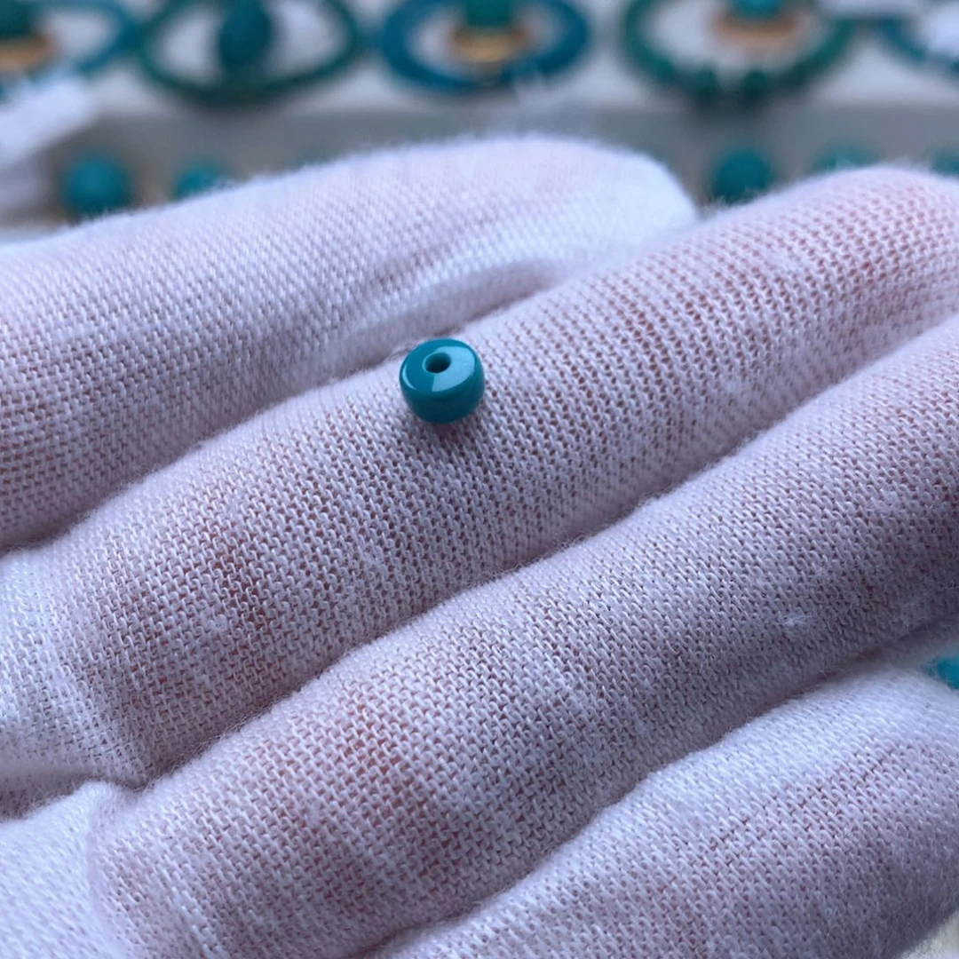 绿松石配饰未镶嵌