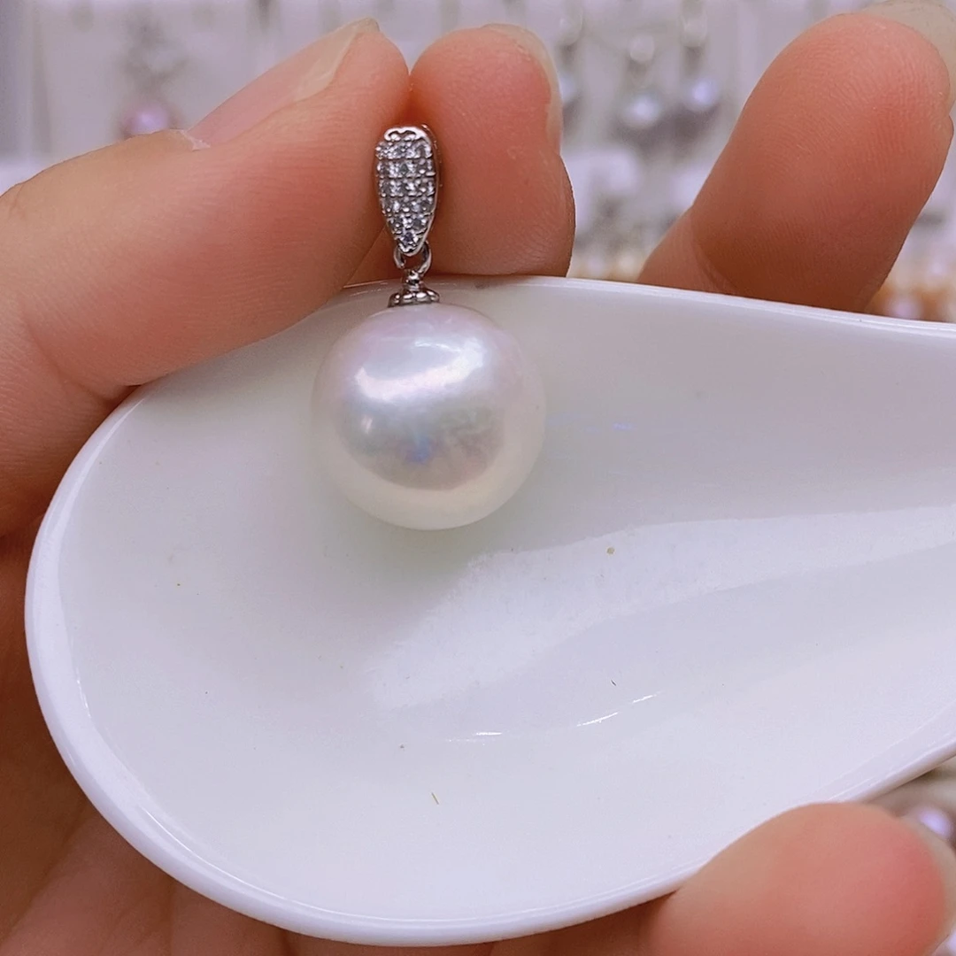 银S800镀金镶嵌淡水珍珠颈饰