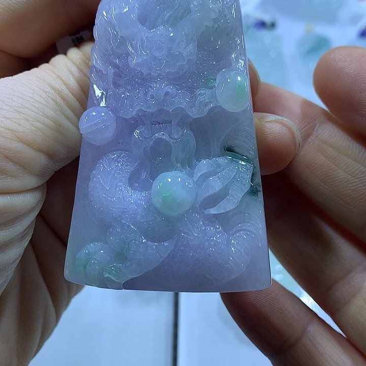 翡翠未镶嵌颈饰天然翡翠A货吊坠