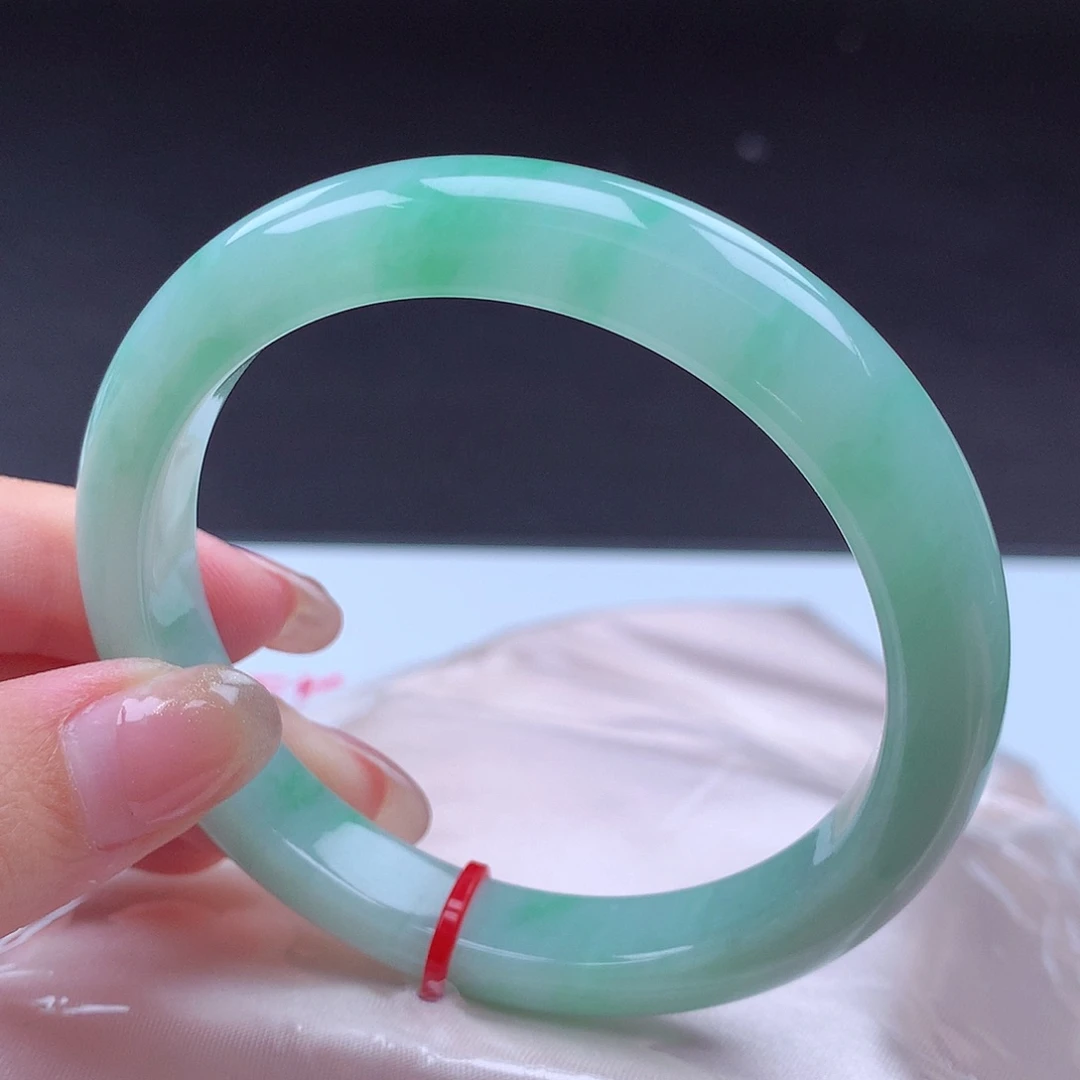 翡翠未镶嵌手镯002029 手镯