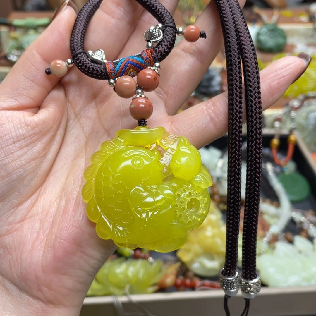 未镶嵌蛇纹石玉颈饰