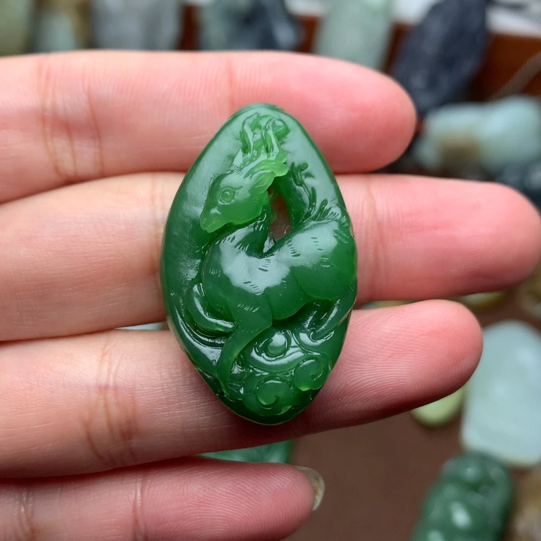 和田玉挂件未镶嵌M****i