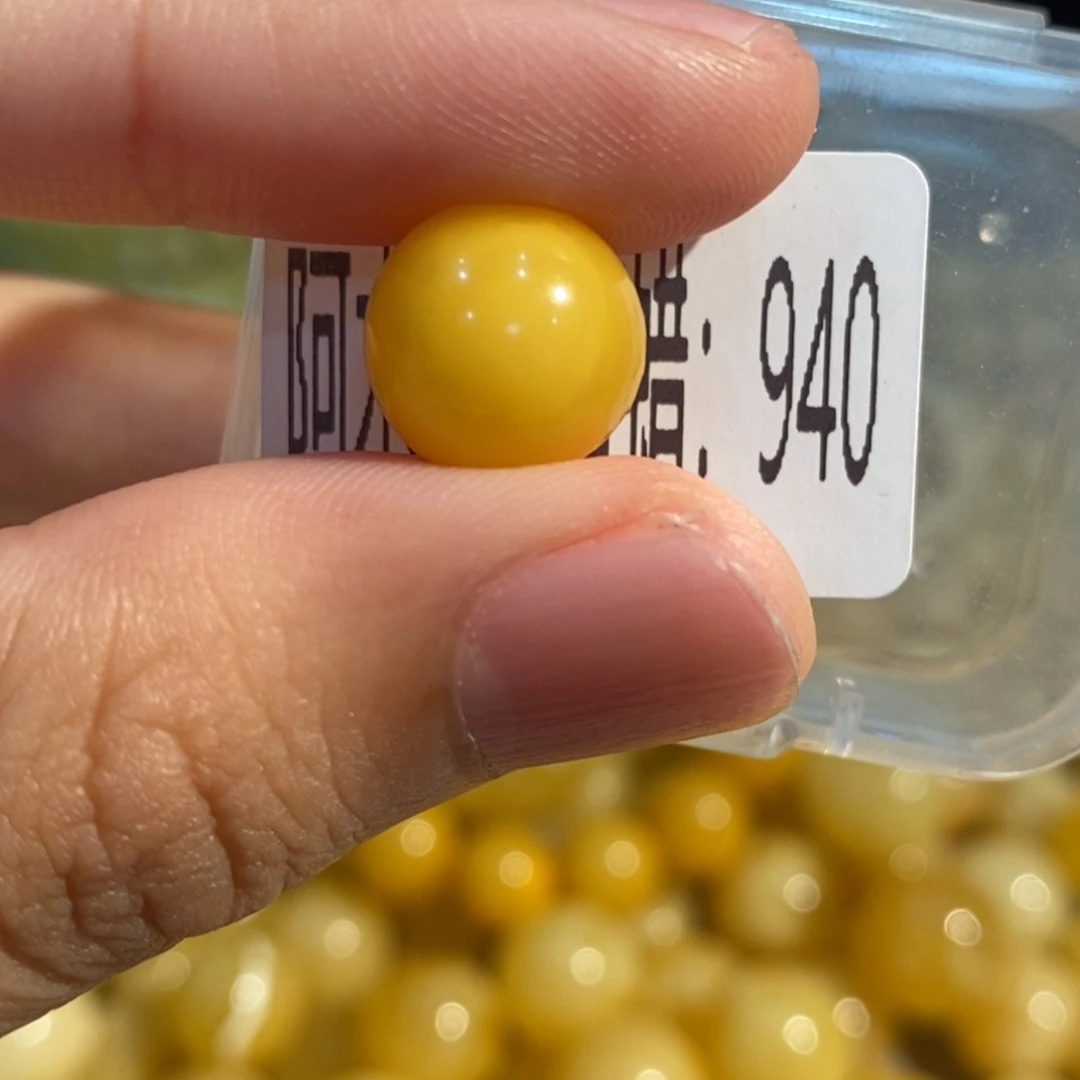 琥珀未镶嵌珠宝奇石940