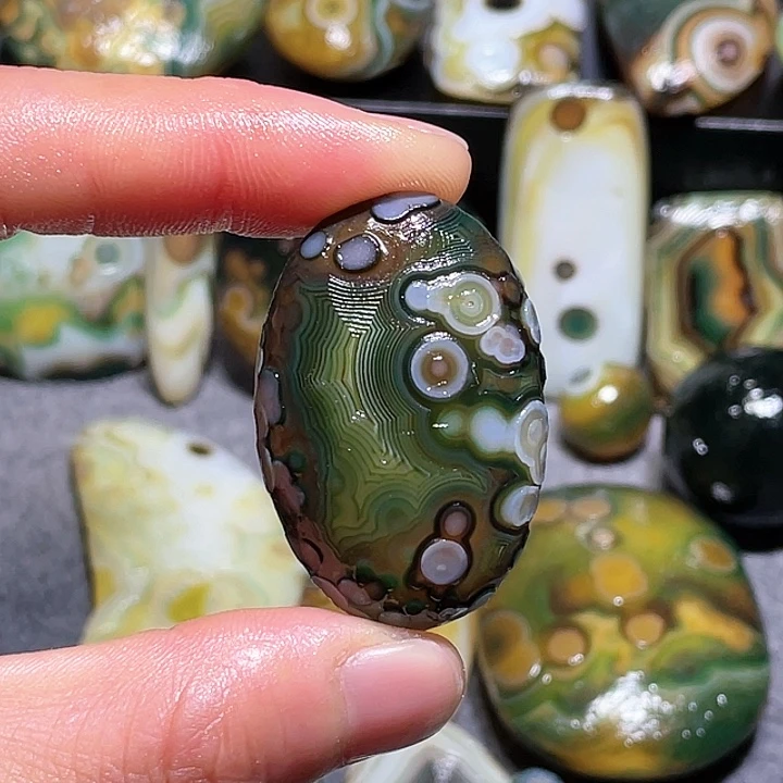 玛瑙未镶嵌珠宝奇石珍*秀