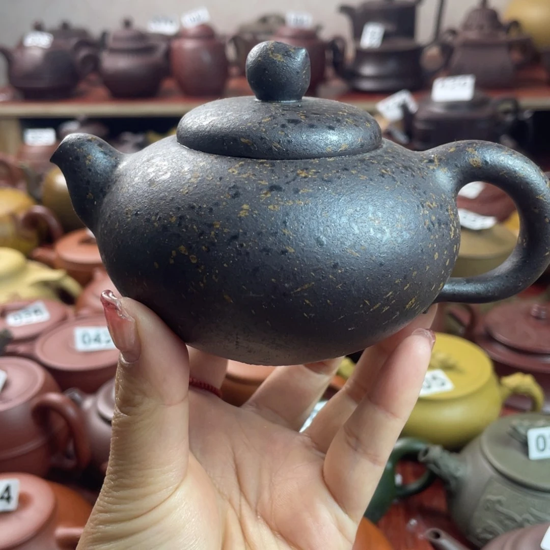 宜兴紫砂壶微瑕疵