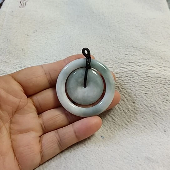 翡翠未镶嵌颈饰翡翠颈饰末镶嵌