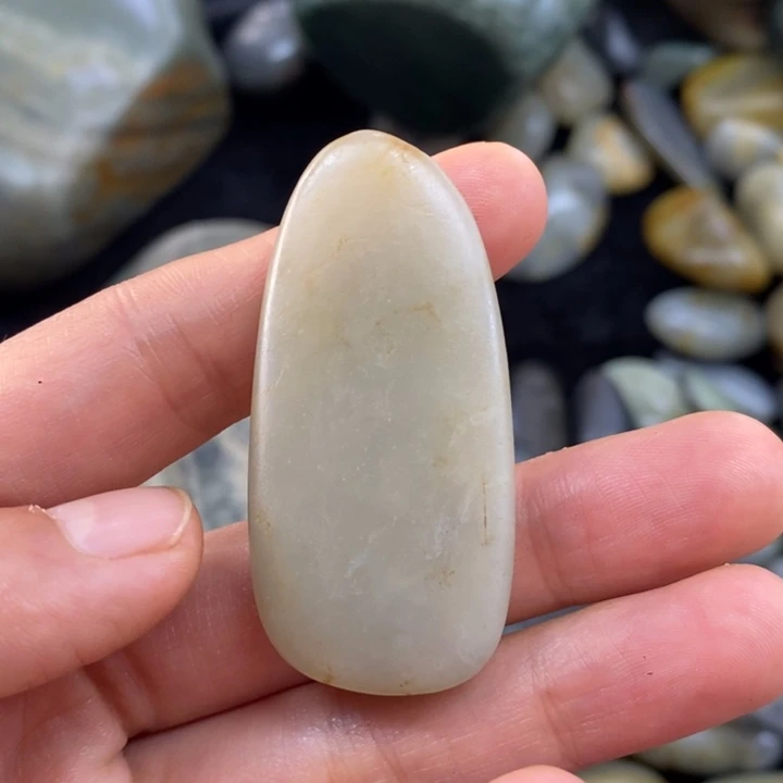 未镶嵌和田玉（糖玉）挂件