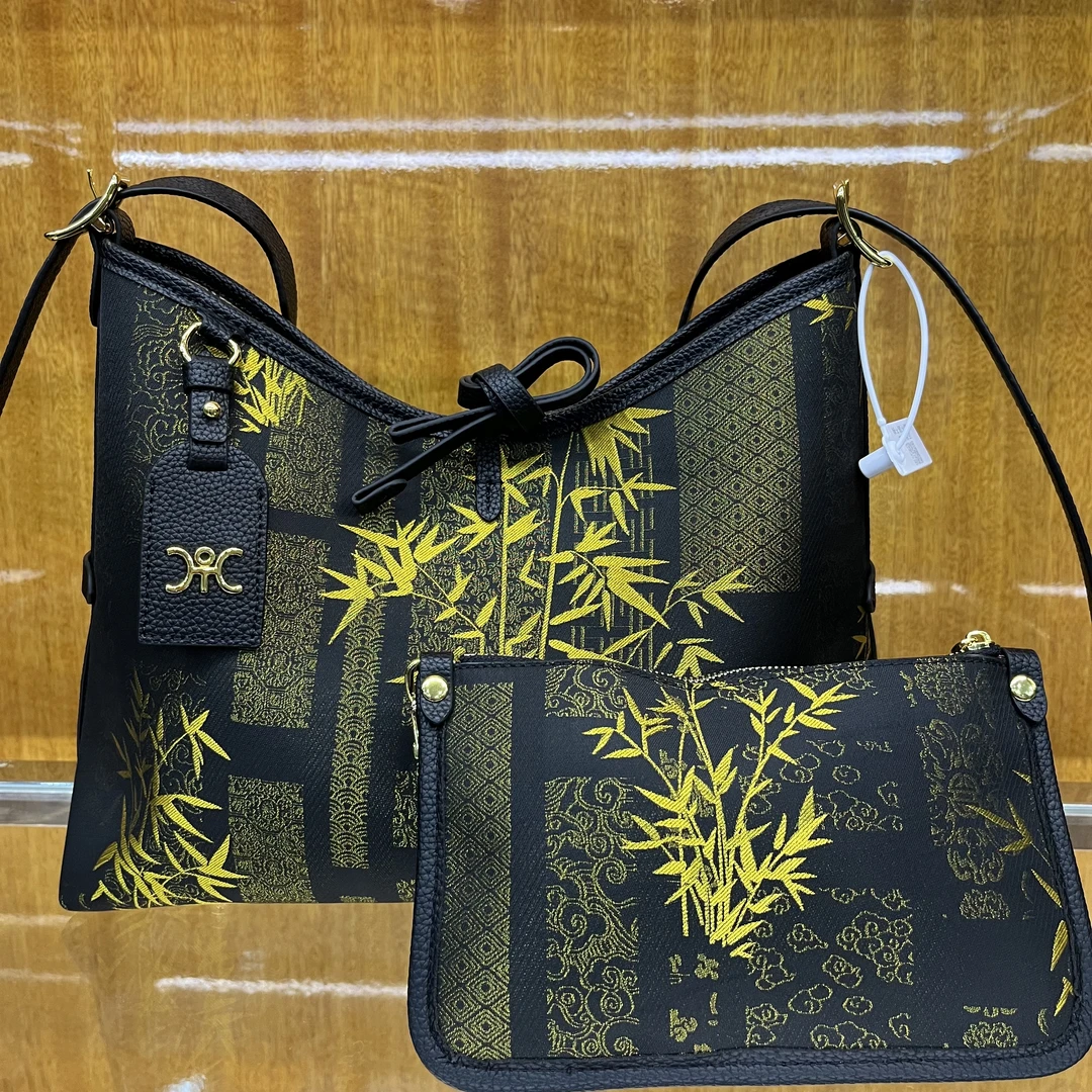 【骄杨专属】2025高级时尚潮流单肩斜跨高档女士包07拼手速