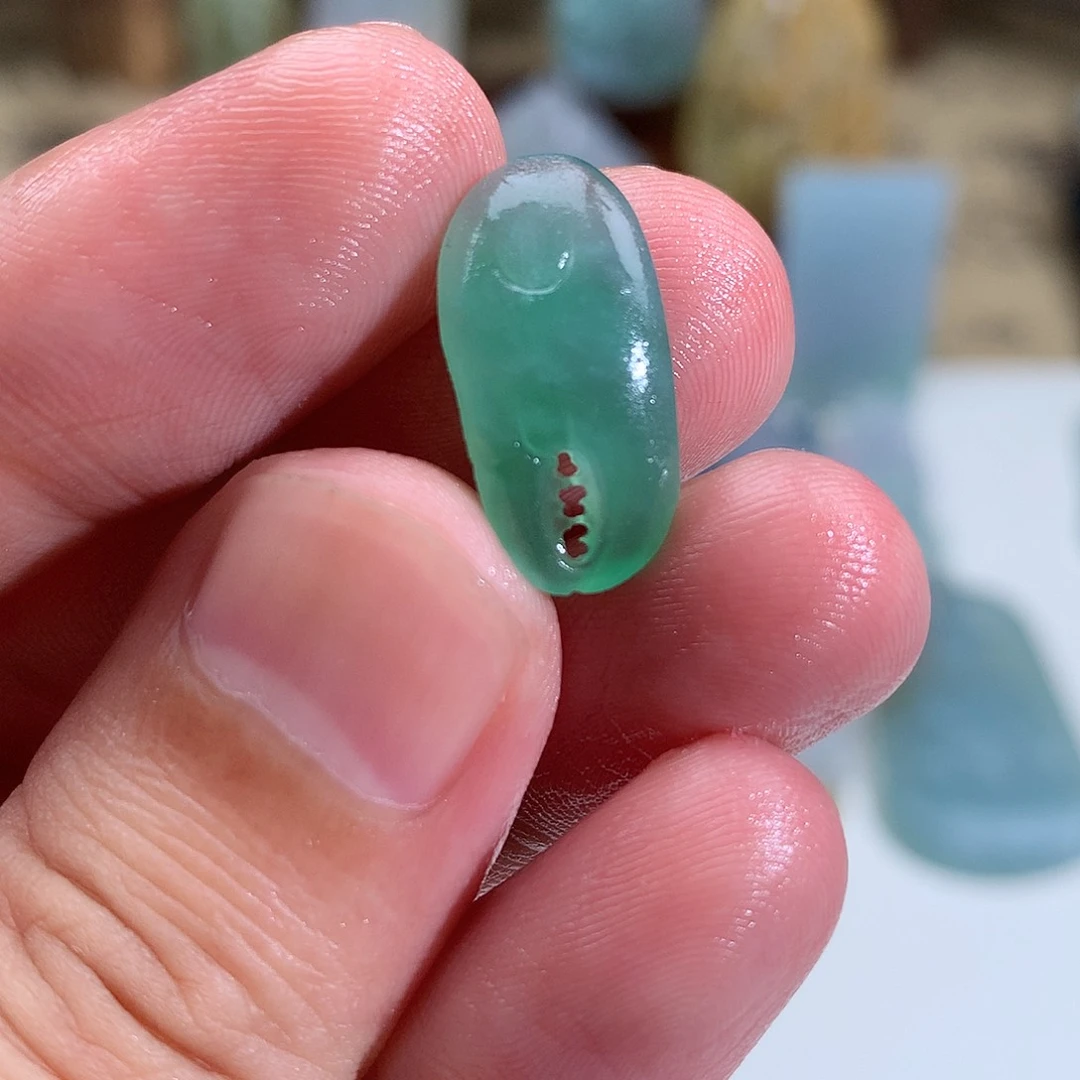 定制翡翠未镶嵌挂件