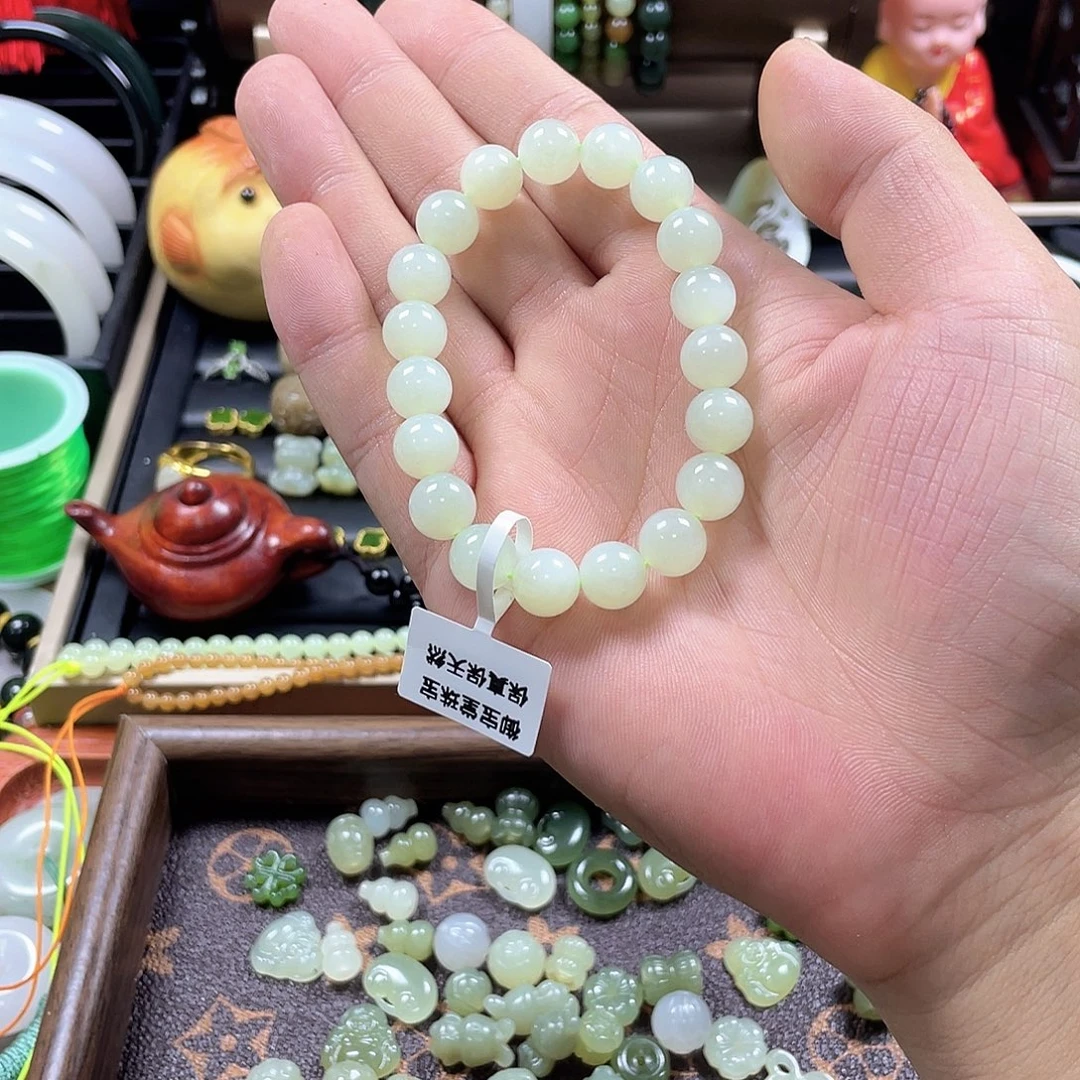 殇***和田玉未镶嵌颈饰