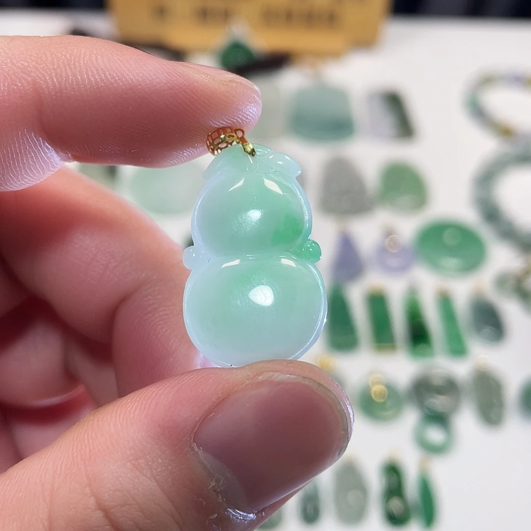 翡翠颈饰18K金镶嵌葫芦