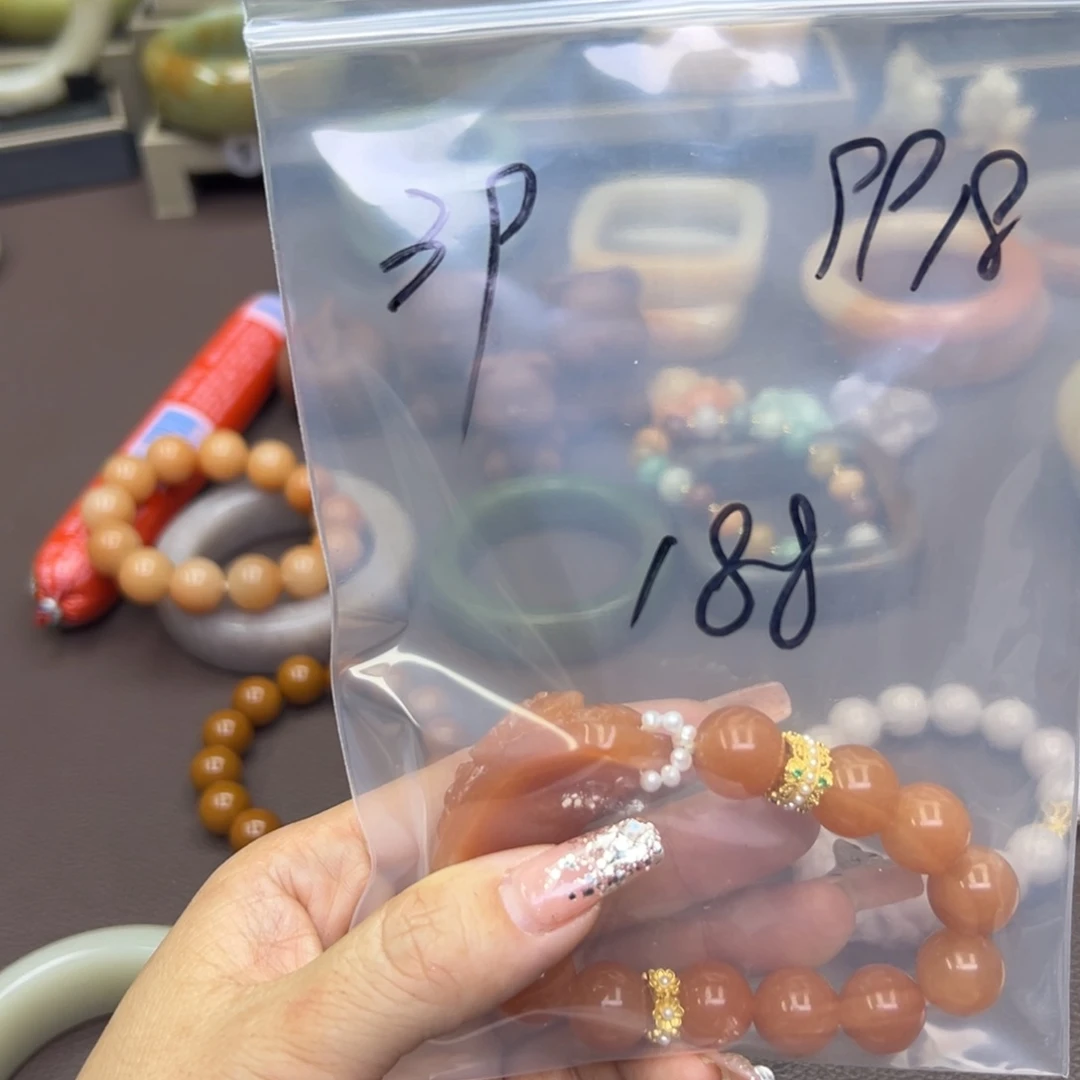 石英质玉手镯未镶嵌9***8