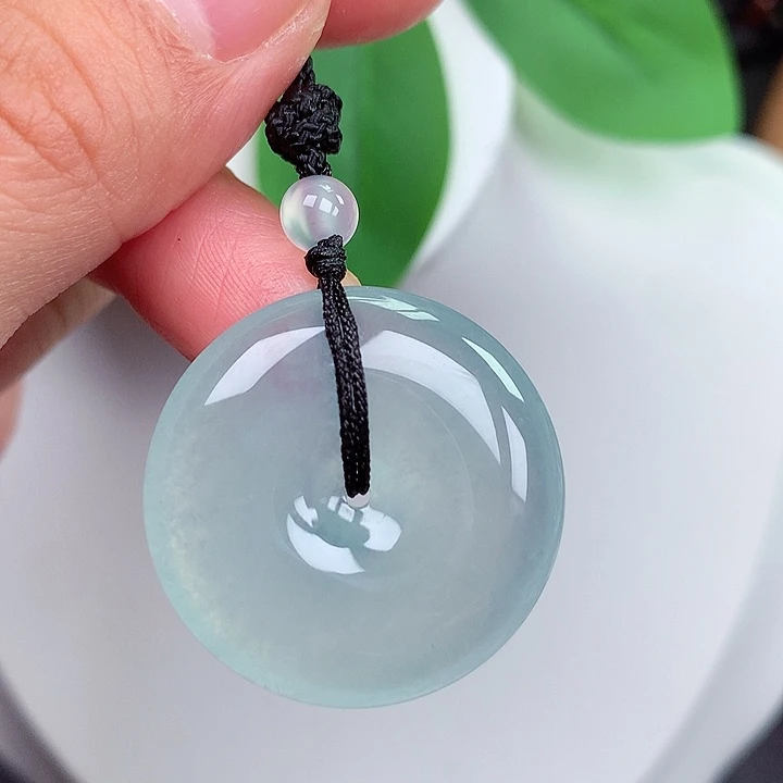 颈饰未镶嵌翡翠平安扣 28.2x5.9mm