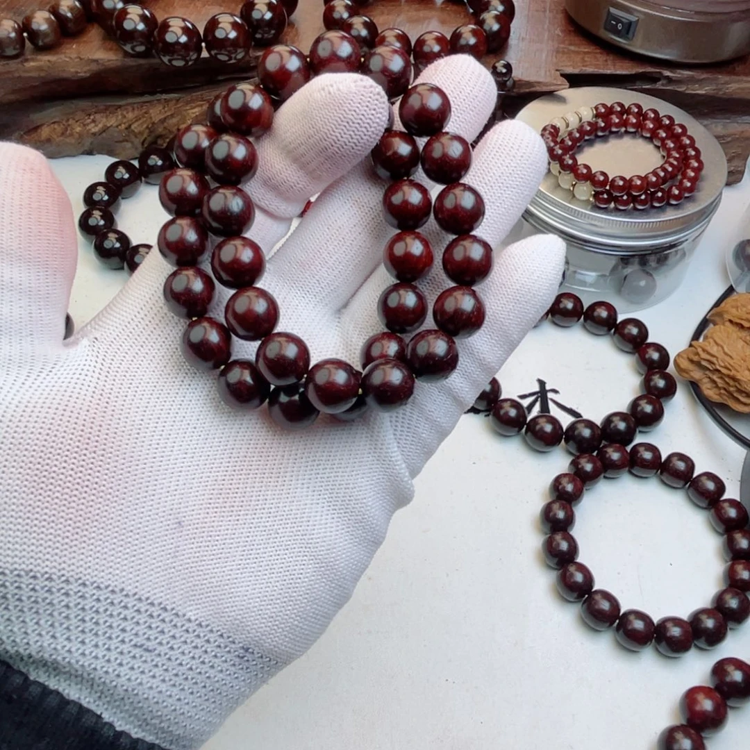 沐***希檀香紫檀（小叶紫檀）