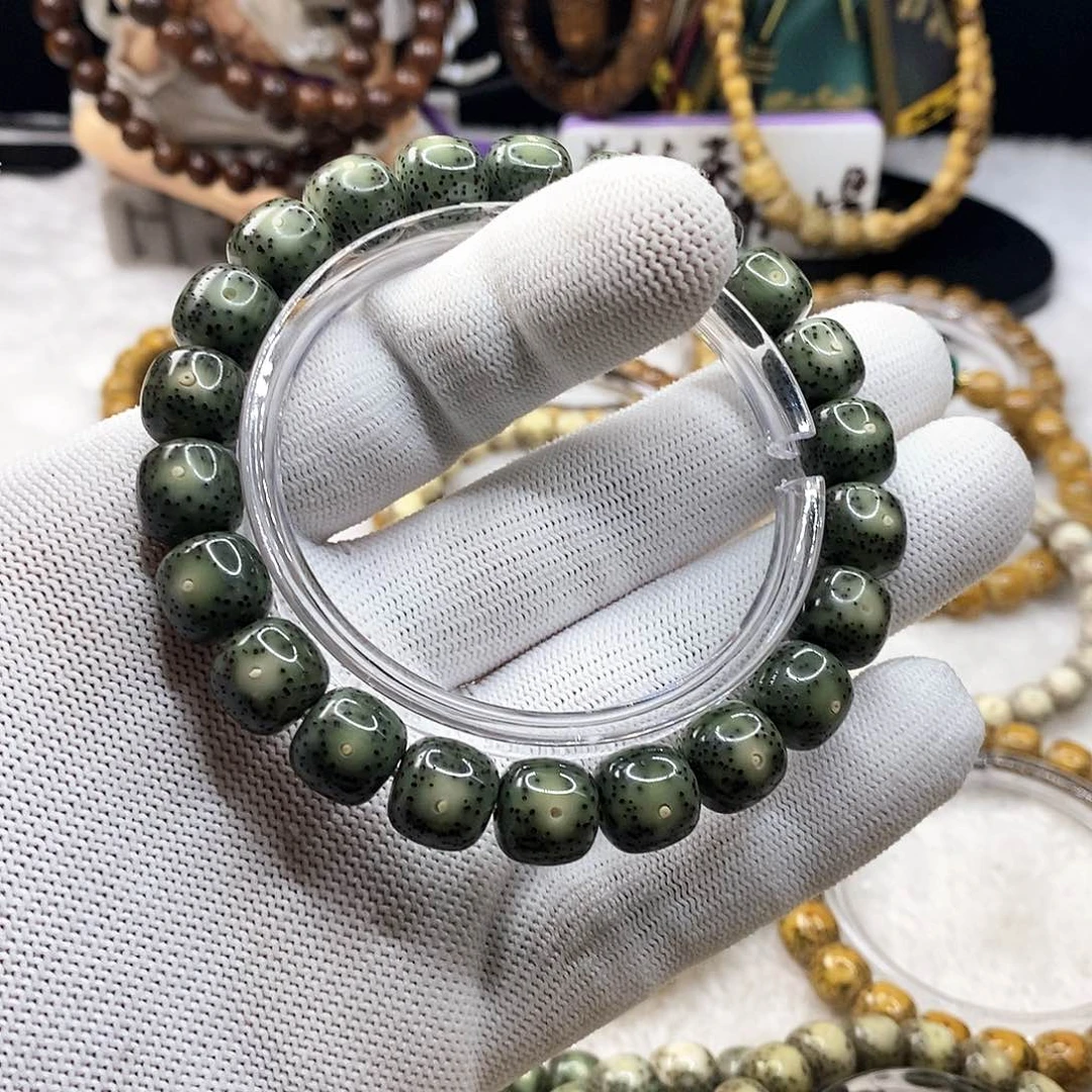 星月菩提手串?****猪帝王绿