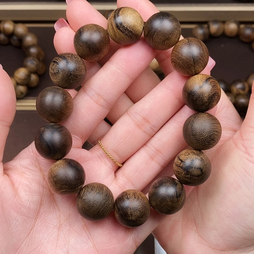 沉香手串越南芽庄白棋玉化瘤疤沉水